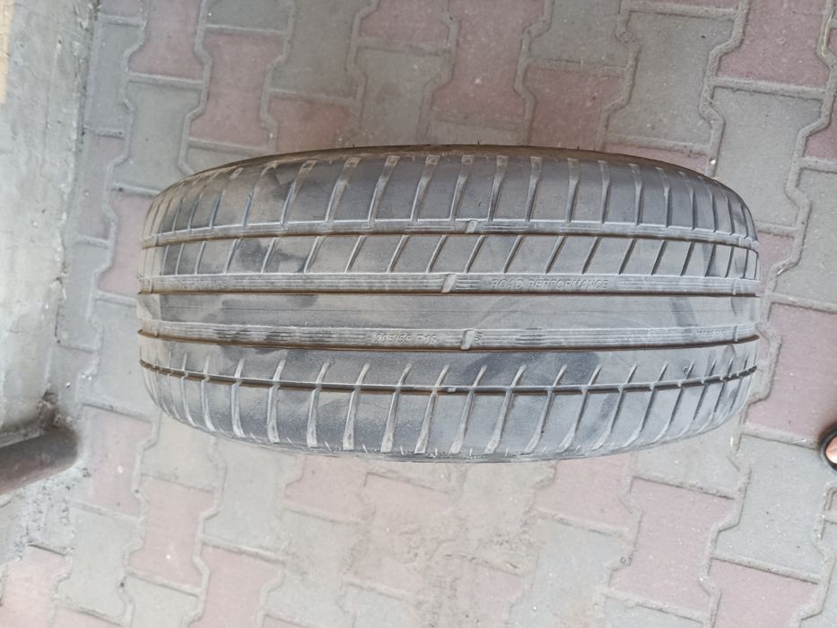 Продам шину  205/55/R16