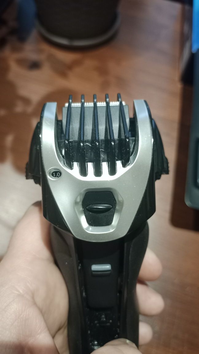 Бритва Panasonic ES-RT77-S520