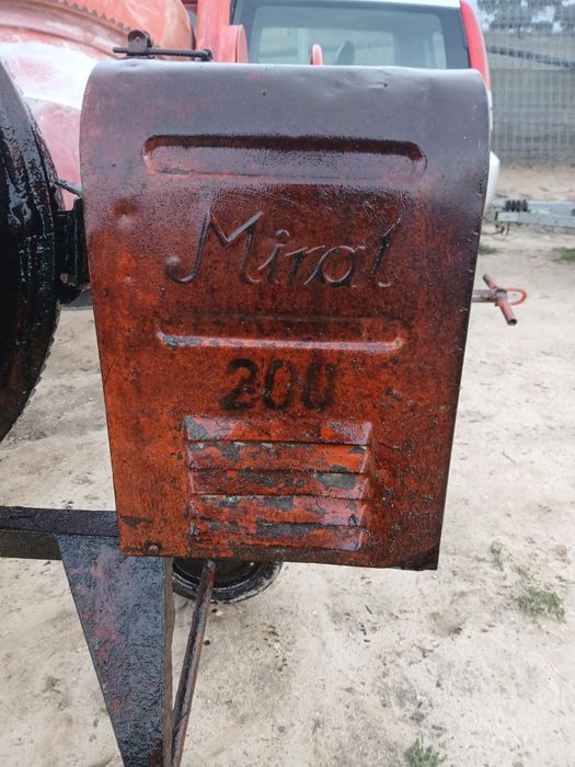 Entrega Betoneira miral 200