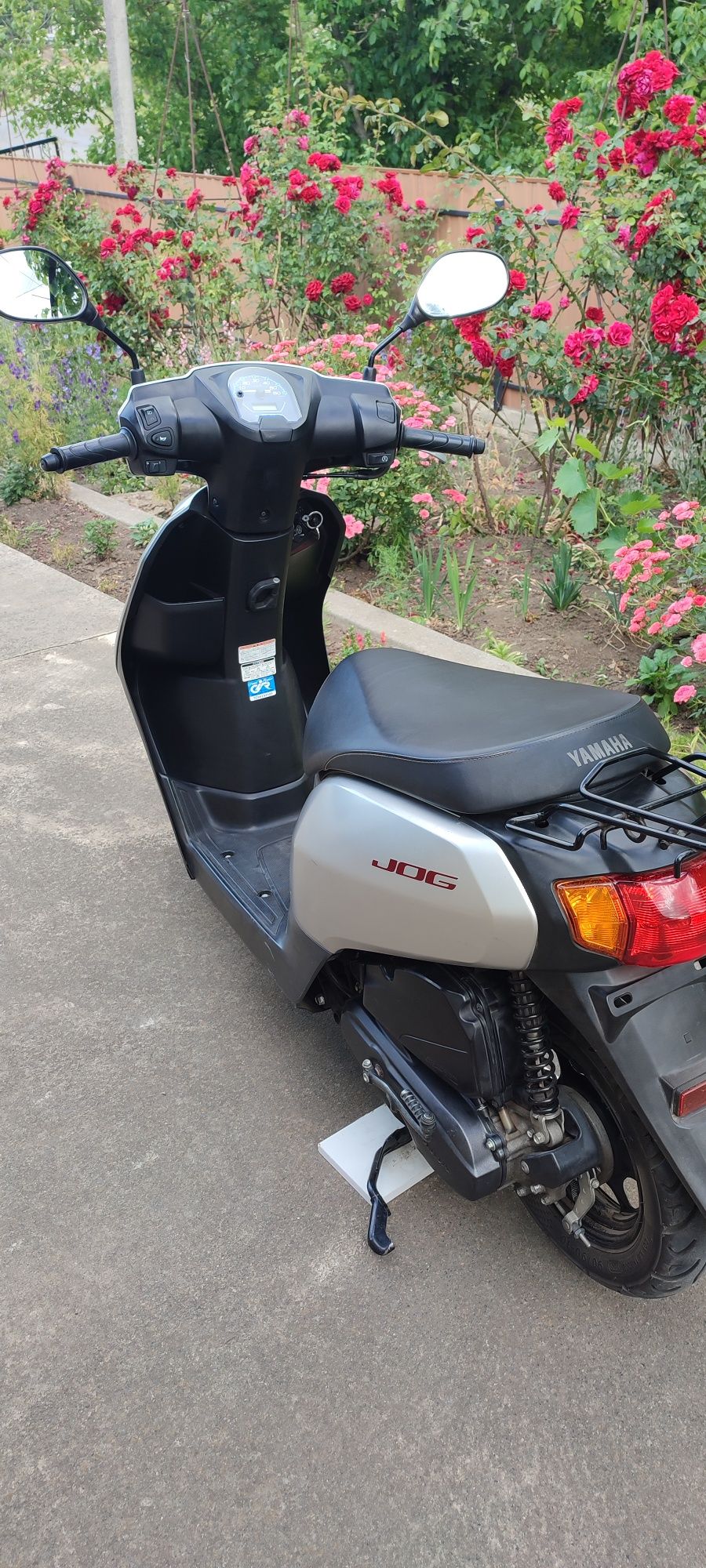 Продам Yamaha Jog SY-01 пробіг 15тис321км.Мопед у гарному стані.