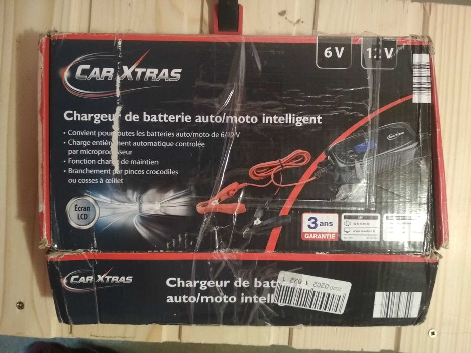 Німецький зарядний пристрій для акумуляторів 6 і 12 вольт