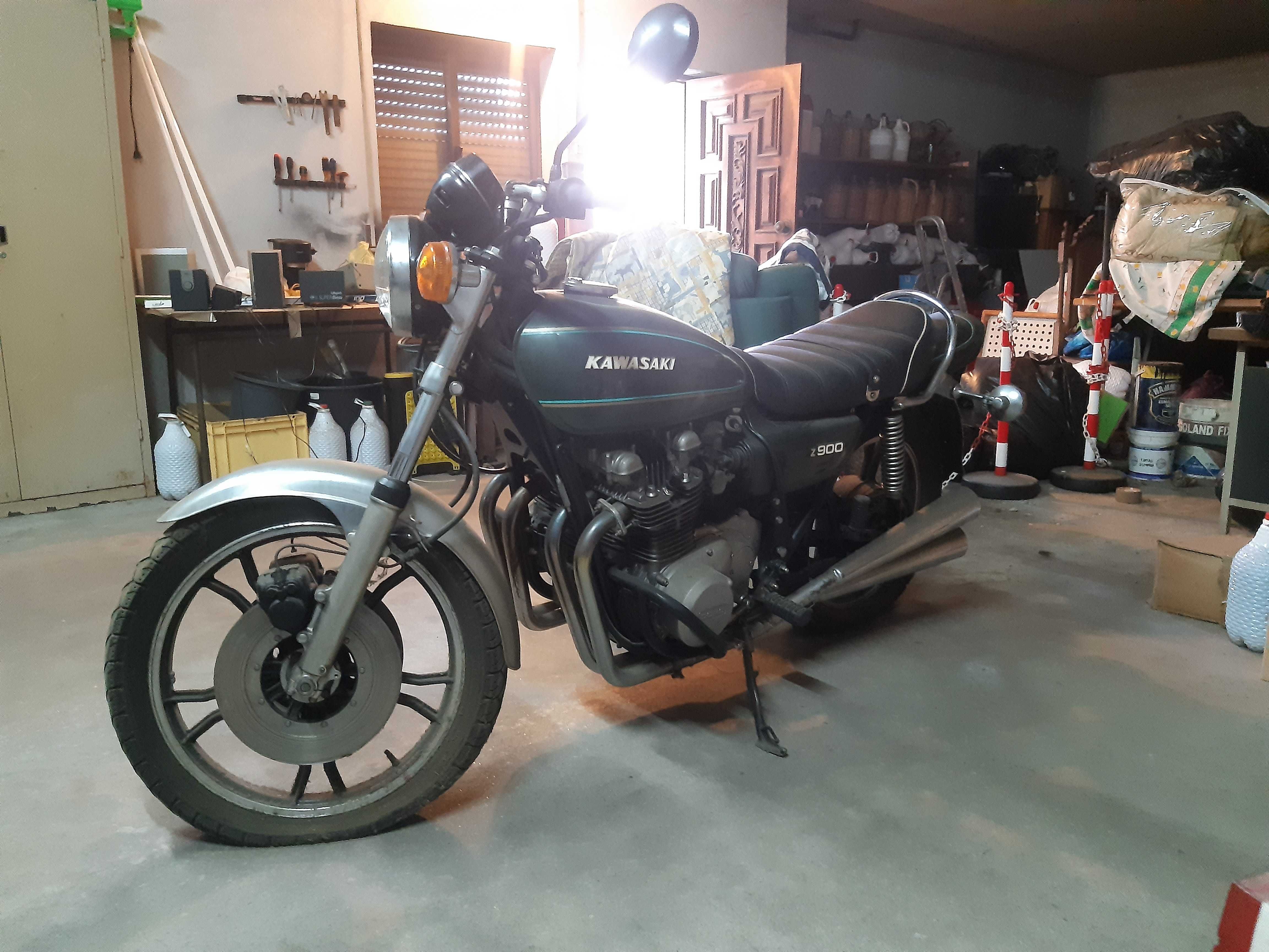 Moto de coleção Kawasaki Z900 de 1976 "The King"