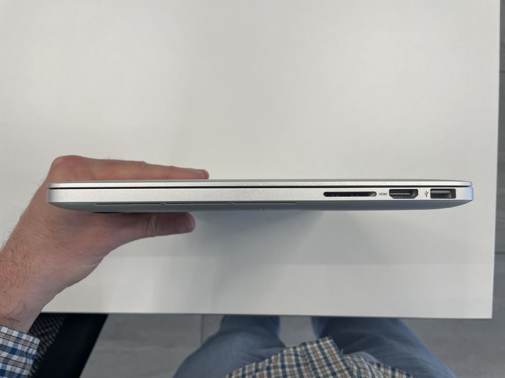 MacBook Pro 2015 13” A1502 на запчастини або відновлення