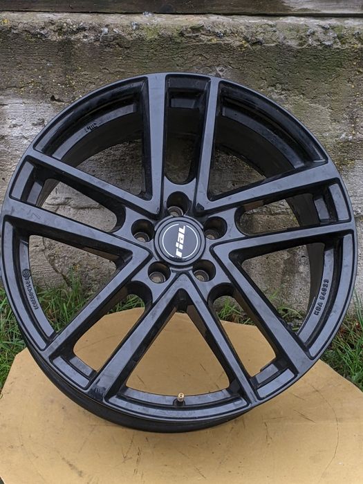 Шикарні чорні диски R19 VW Golf Passat Alltrack B8 Tiguan Atlas