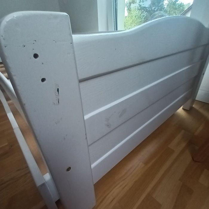 Łóżko dziecięce białe, drewniane,  z szufladą, 90x180 cm