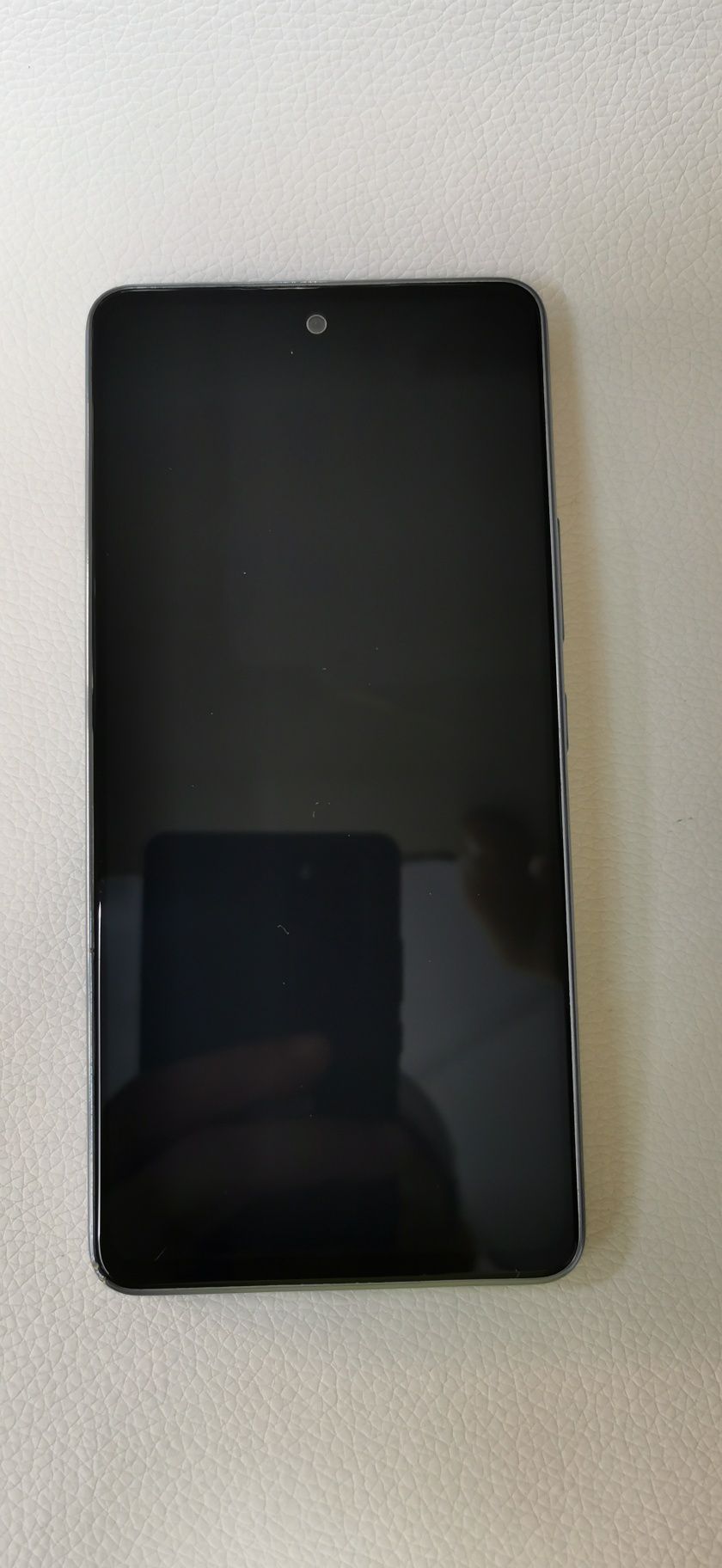 Samsung A53 в отличном состоянии! Не включается!