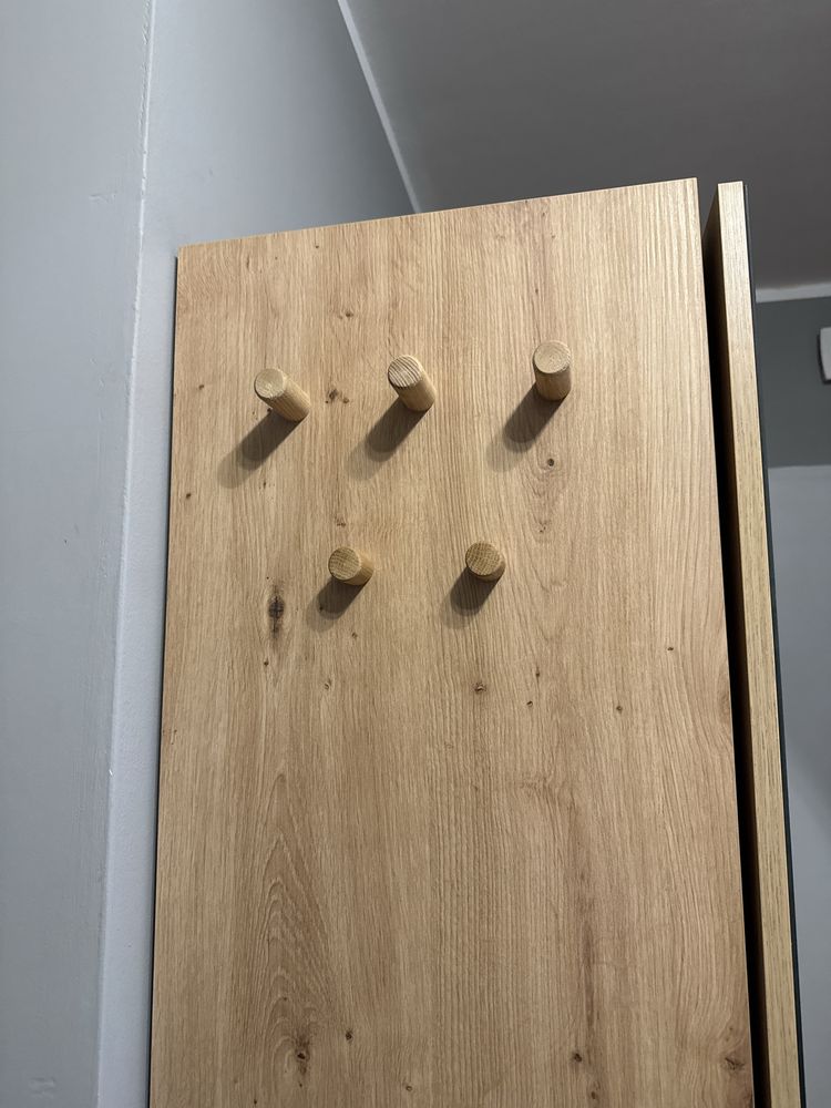 Zestaw mebli do przedpokoju