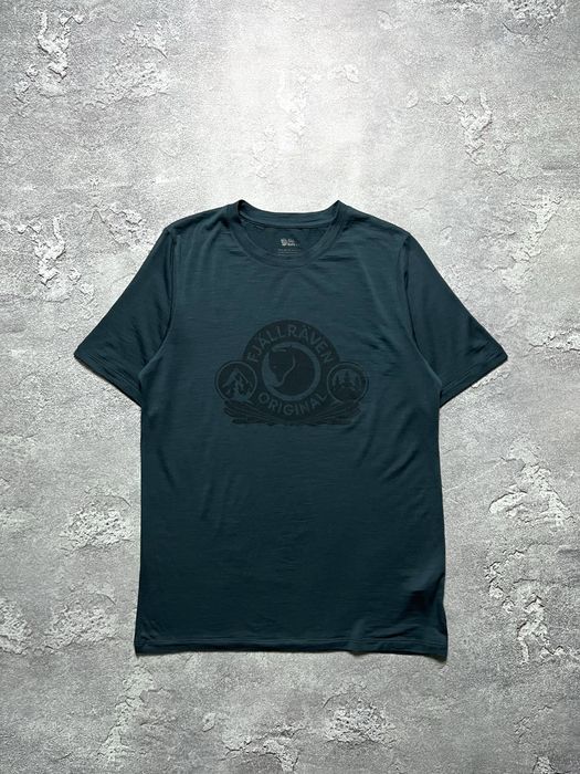 Футболка Fjallraven большой логотип биг лого L , lyle scott