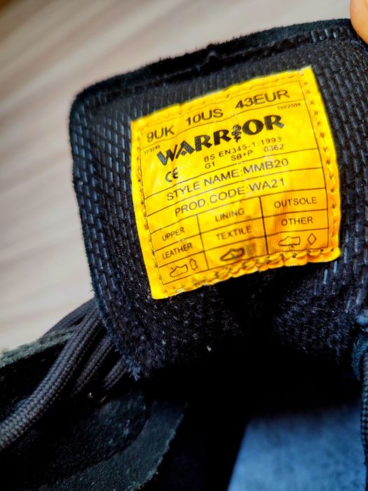 Nowe, skóra, buty wojskowe, harcerskie, trapery, 43, odbiór osobisty.