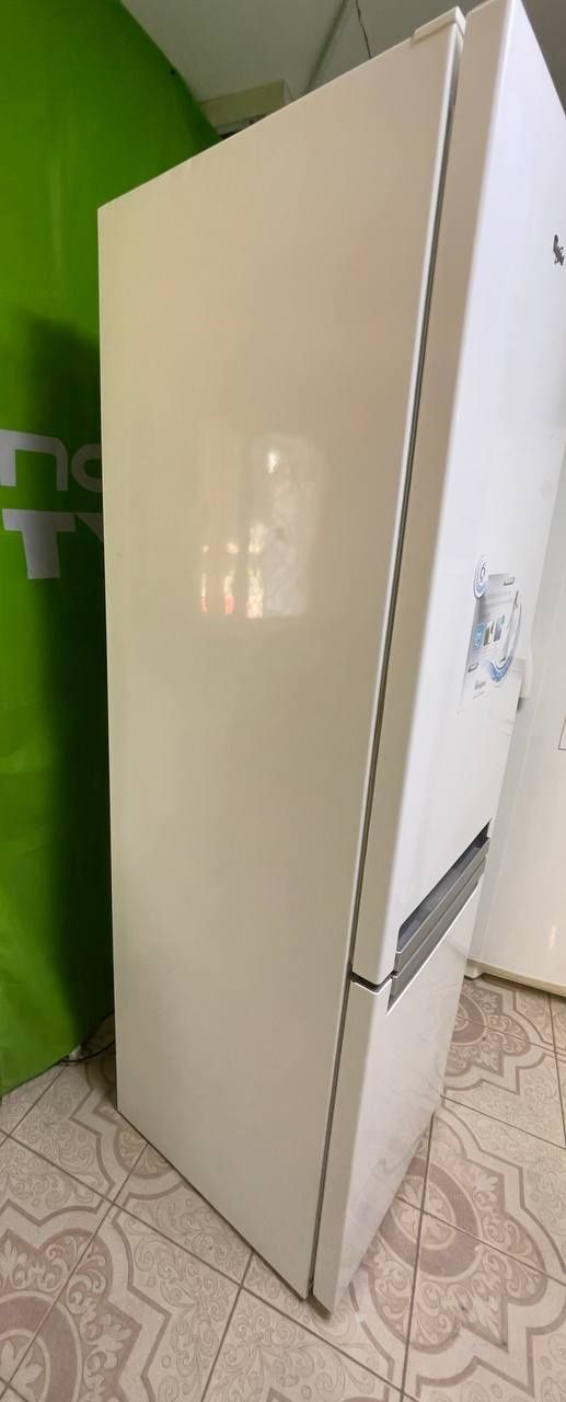 Холодильник б/в Whirlpool No Frost mod. ВSNF9152W
Загальни