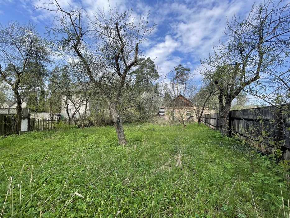 Частина будинку з ділянкою 6,5 соток