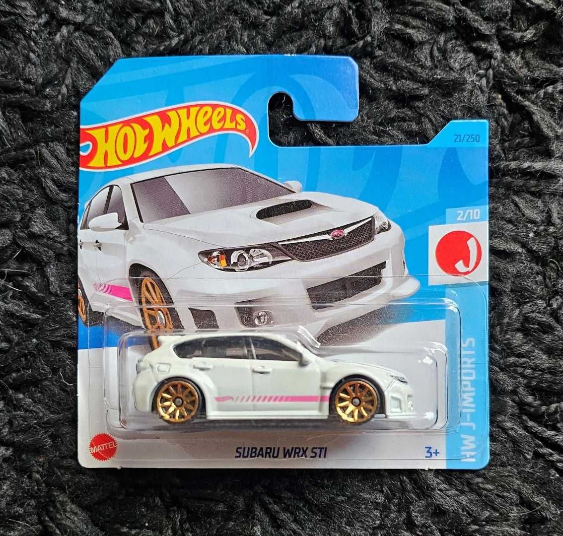 Hot Wheels 2023 e 2024 Treasure Hunt, novos e fechados