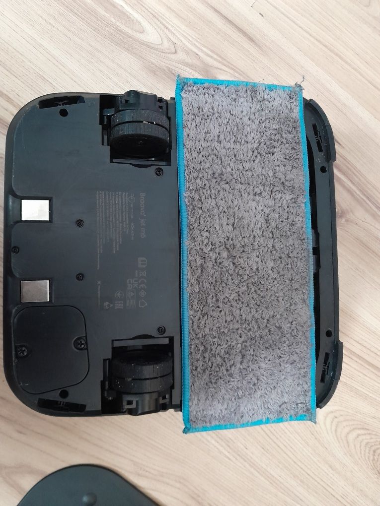 Robot mopujący Irobot Braava M6