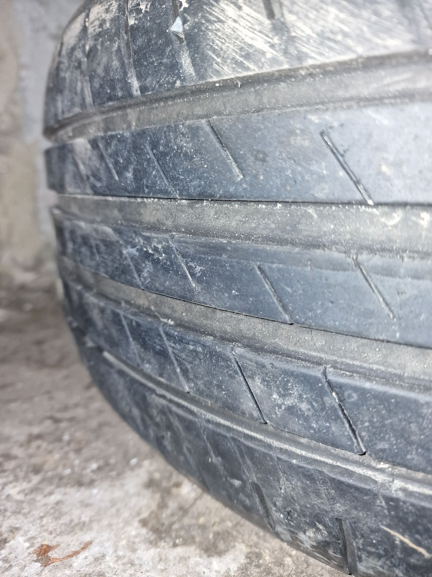 Opony letnie 4szt 225x50 17 goodyear