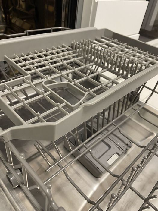 Посудомийна машина Interline