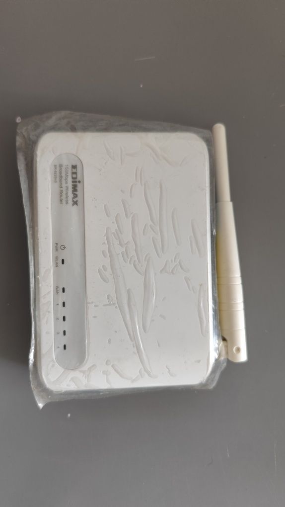 Router EDIMAX BR-6228nS