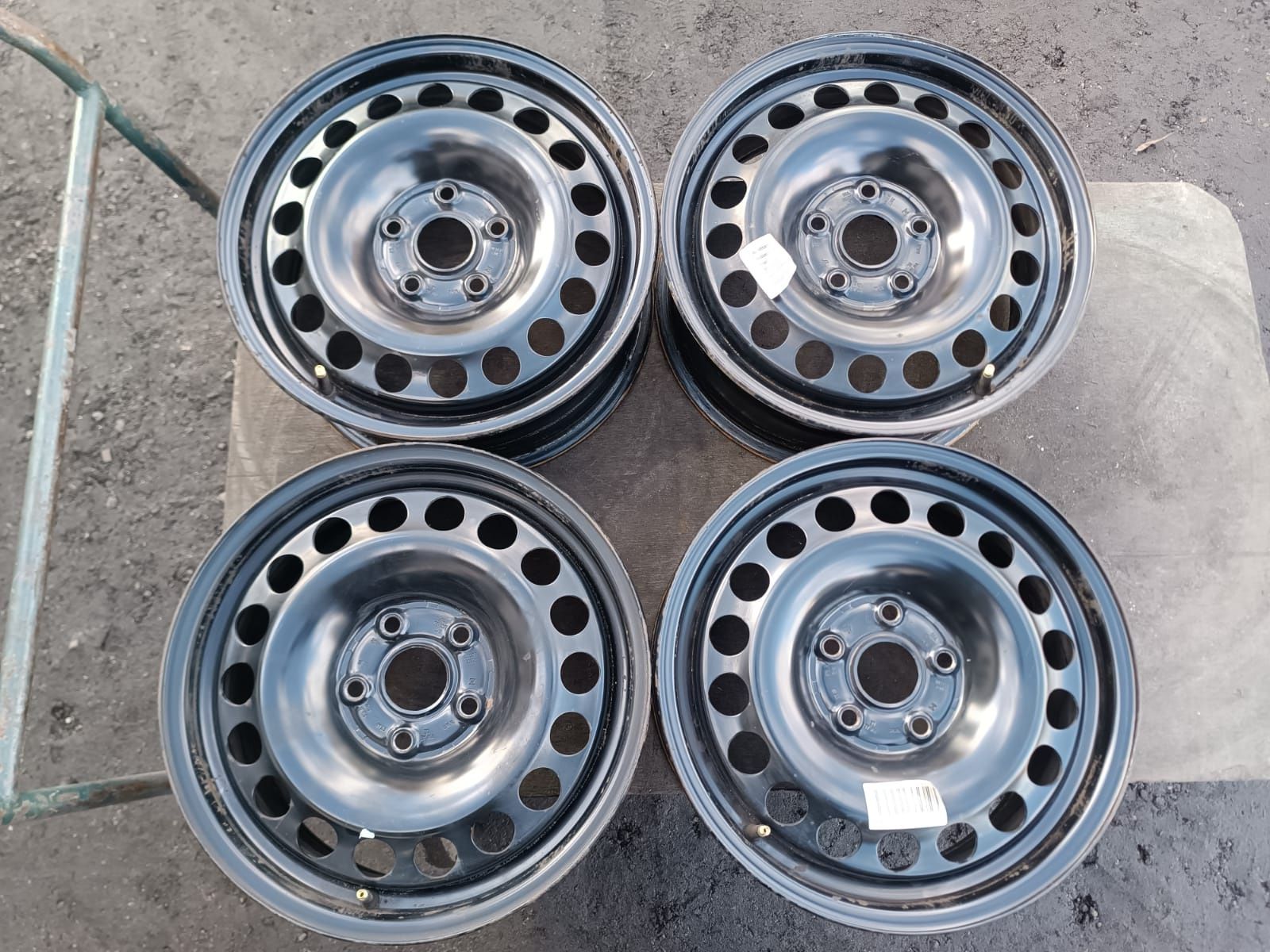 Felgi 16 Volkswagen Audi Skoda Seat 5x112 ET48 6,5jx16"  Otwór 57,1