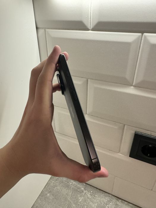 Iphone 16pro 1tb e-Sim neverlock Titanium Black