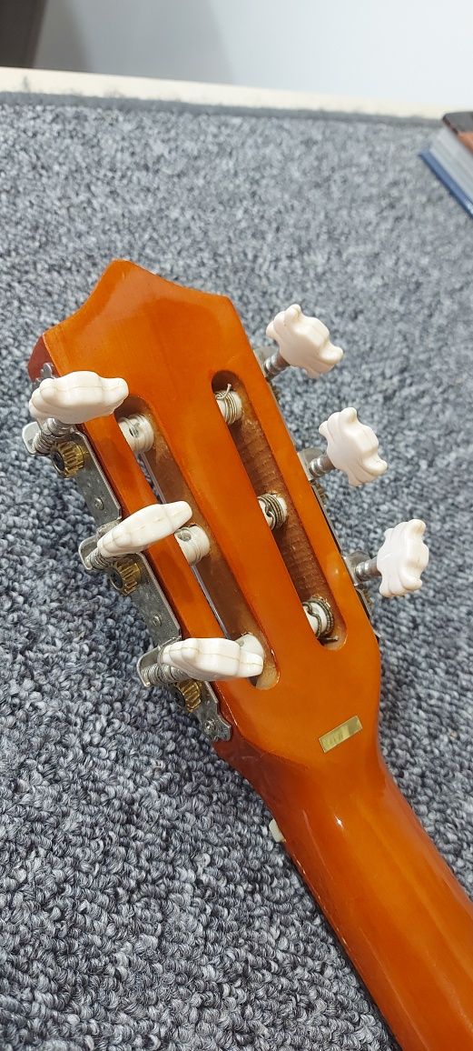Gitara klasyczna 1/4 dla małego dziecka