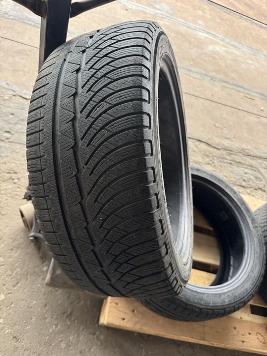 Зимові шини Michelin 245/45 r18