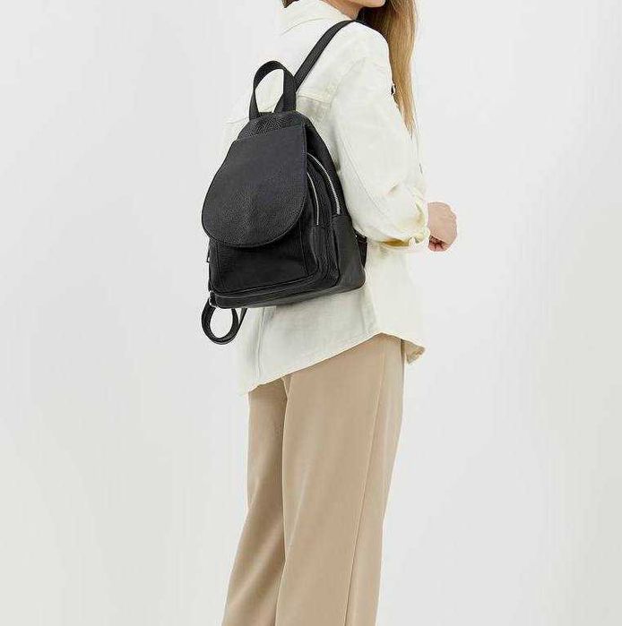 Итальянский кожаный рюкзак на молниях с клапаном. Шкіряний рюкзак