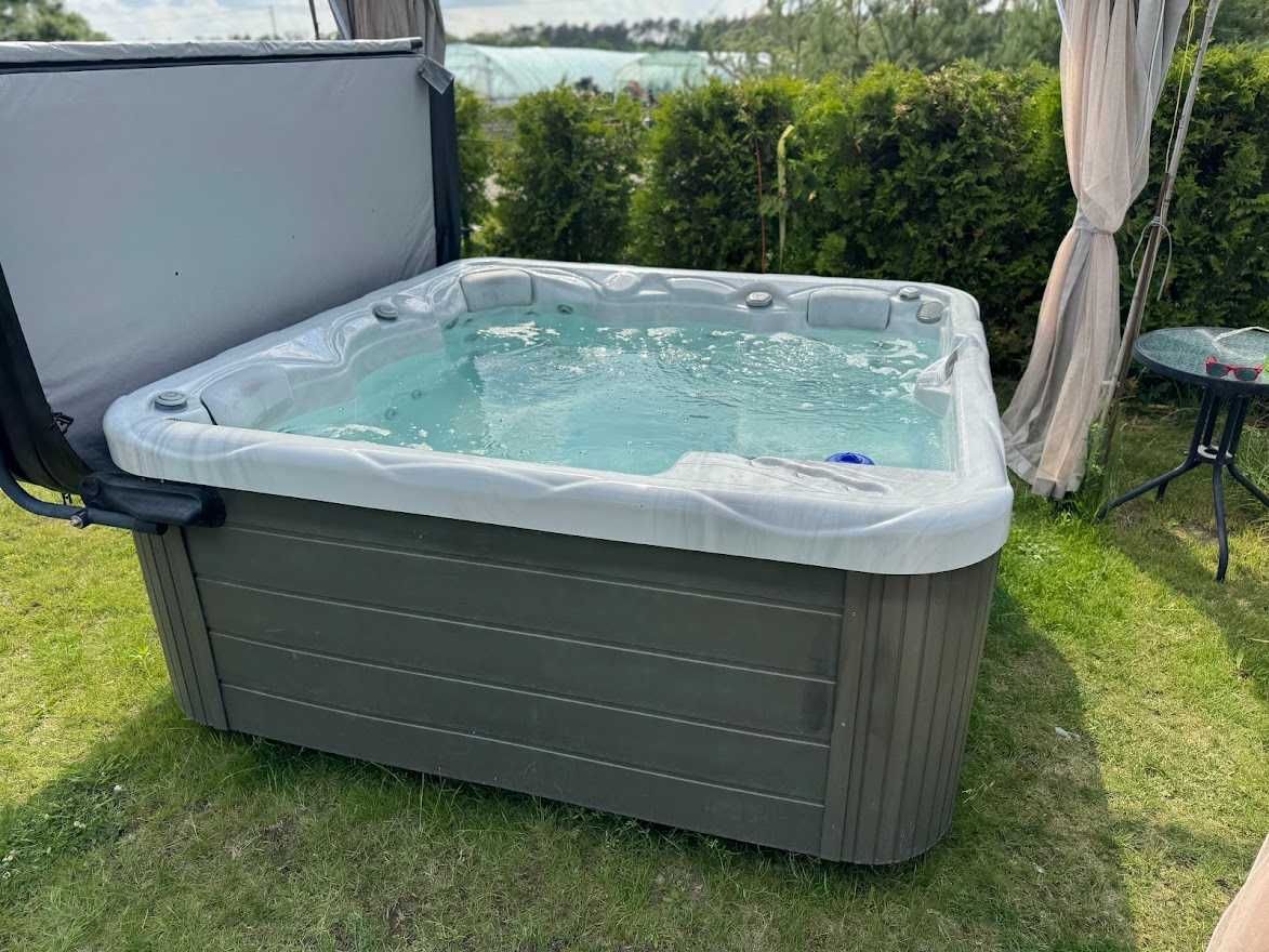 Jacuzzi Wellis z hydromasażem 5-os Pluto
