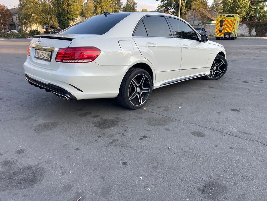 Mercedes w212 E220 Diesel  AMG 2012р.
