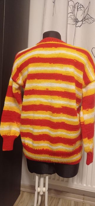 Sweter wełniany handmade-M/L NOWY