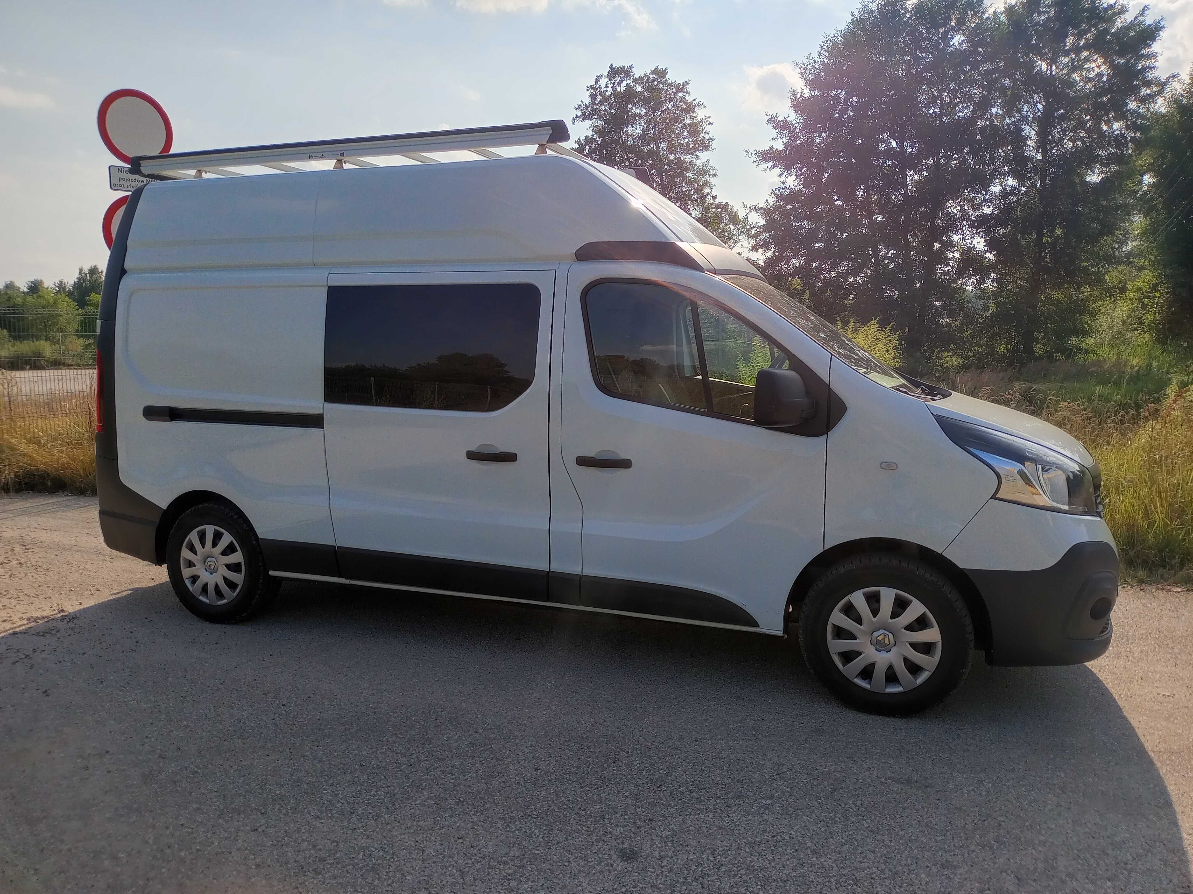 Renault Trafic L2h2 Brygadówka 6 cio osóbowy