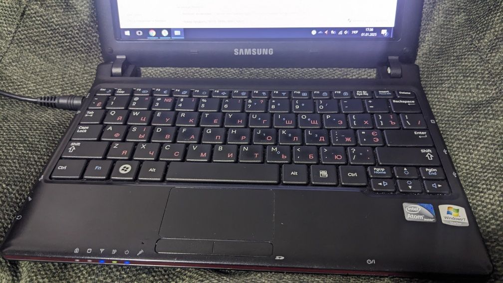Нетбук Samsung N145 Plus black