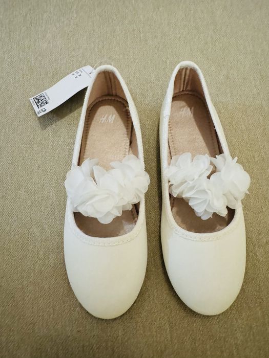 Sapatos menina novos tam. 31