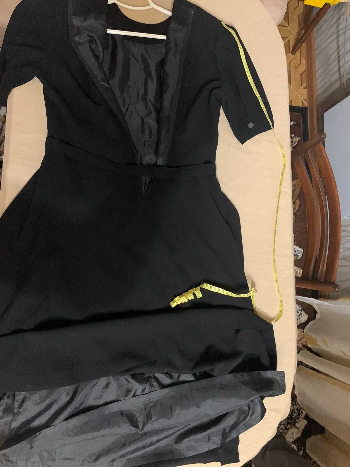Платье с подкладкой, черное р 46-48 с короткими рукавами