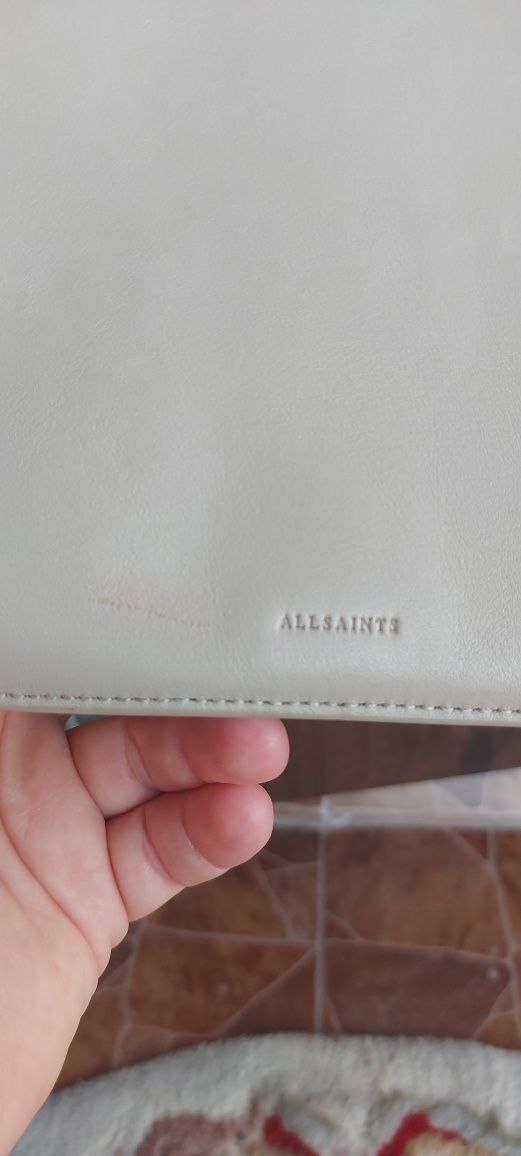 Шикарная  кожаная сумка  Allsainte оригинал