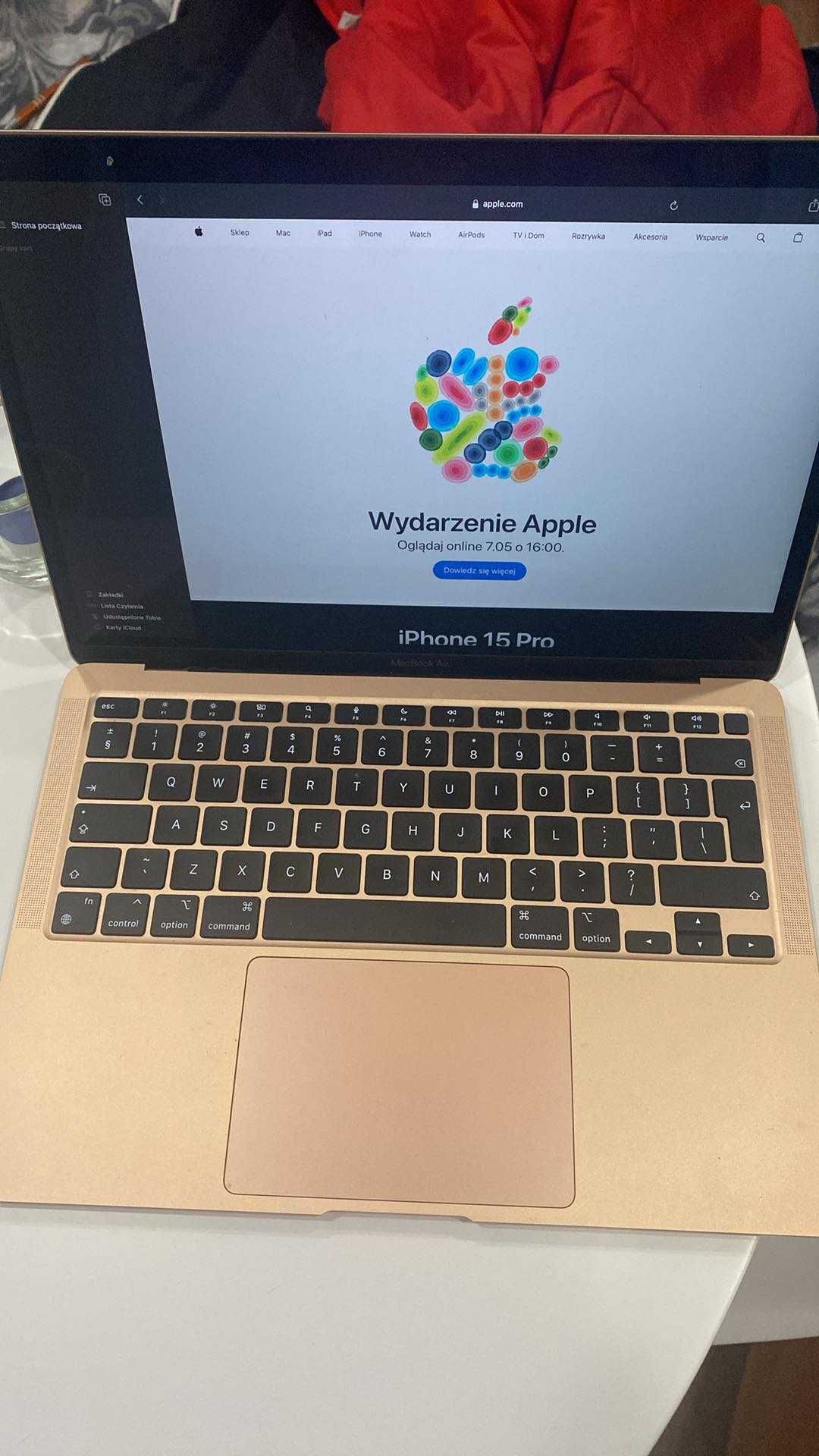 Apple Macbook Air 13", Złoty, 2 mieś używany, cena za wszystko