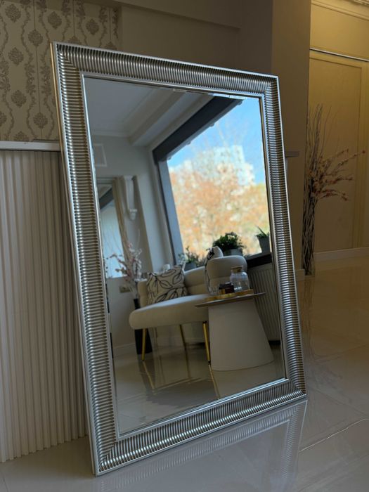 Eleganckie duże lustro 128x89,5 cm – salon SPA lub wnętrza glamour