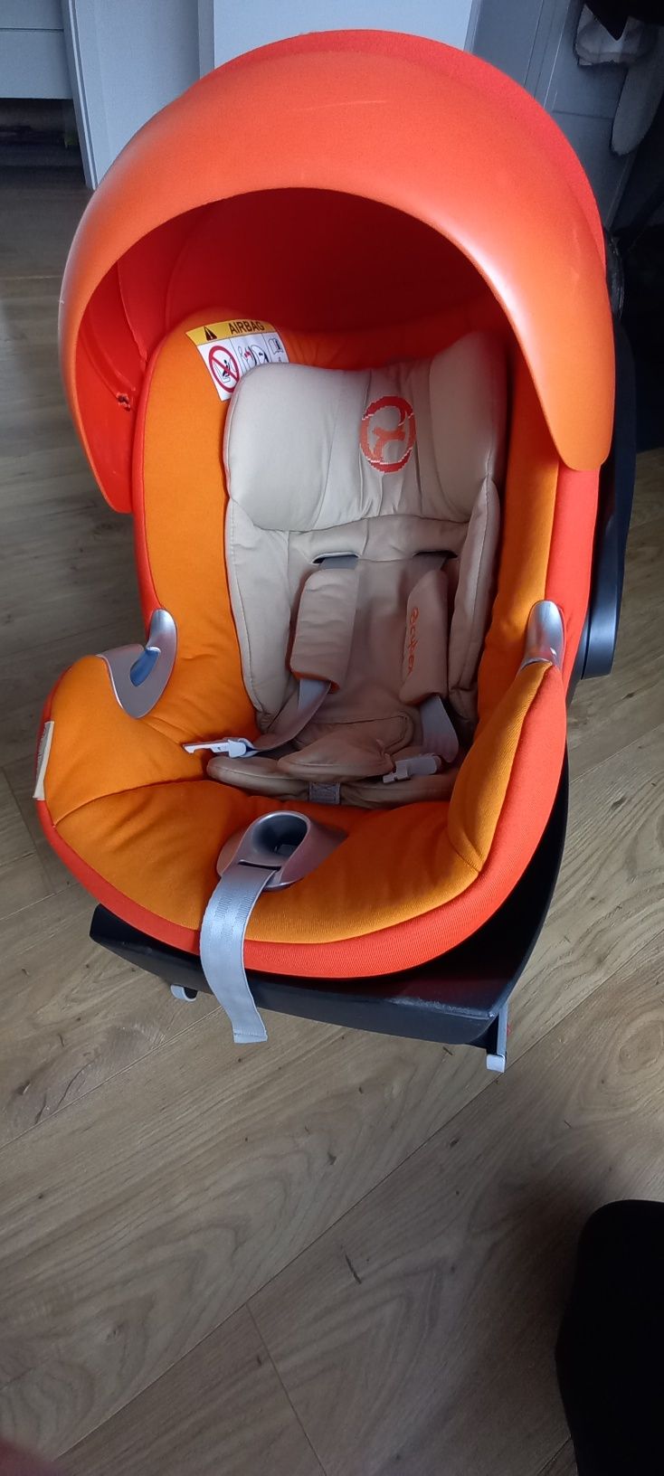 Fotelik Cybex Anton Q Platinum z baza izofix