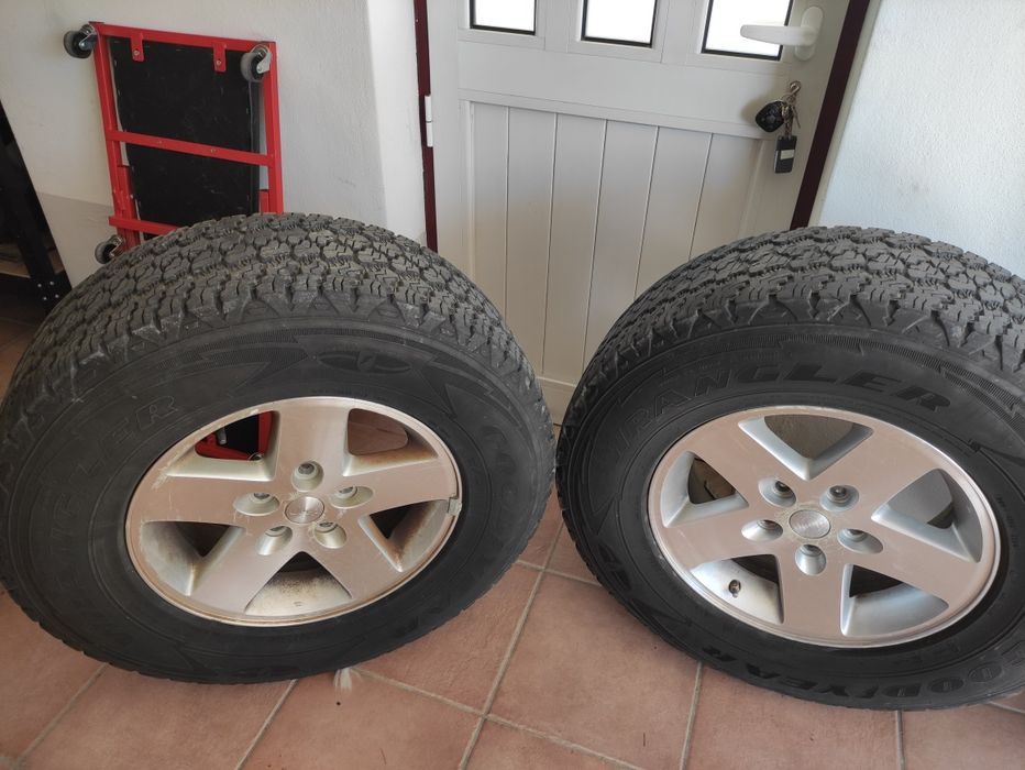 Jantes com pneus Jeep Wrangler jk