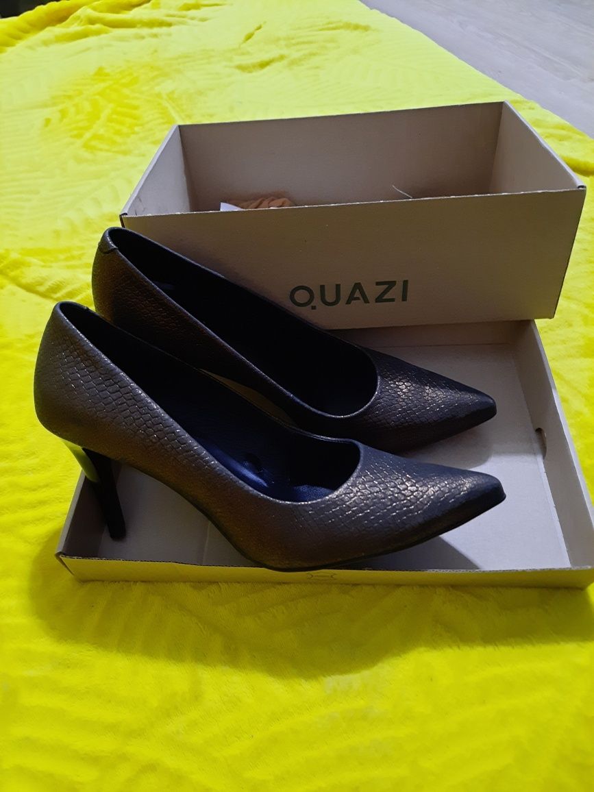 Buty szpilki Quazi 40-41