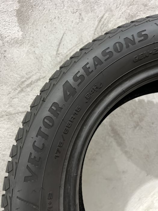 175/65/15 84H Goodyear Vector4Seasons Opona Pojedyncza