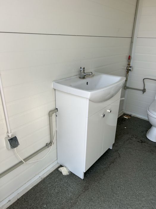 Kontener  biurowo  sanitarny dzielony Okazja  Transport
