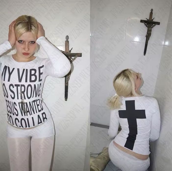 Білий топ лонгслів