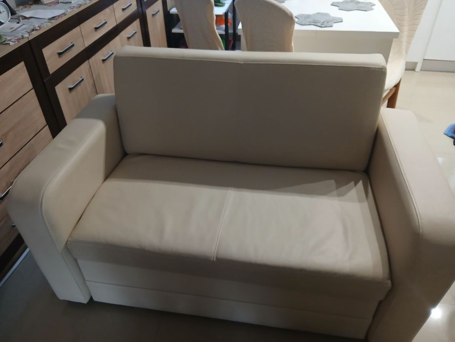 Sofa dwuosobowa rozkladana
