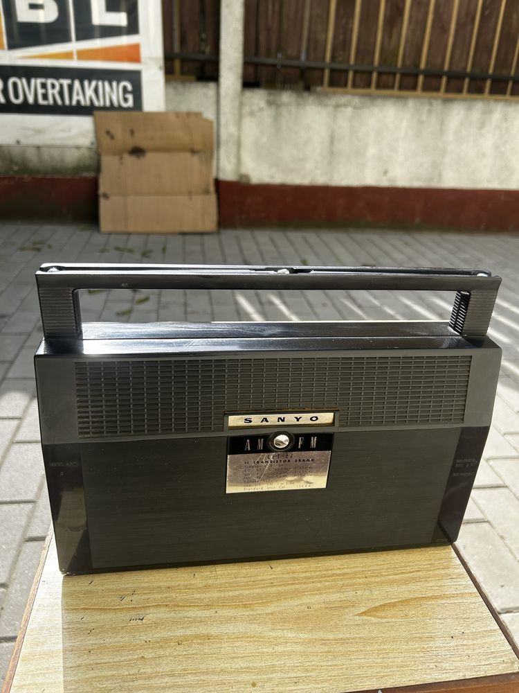 Radiomagnetofon SANYO AFT  2J