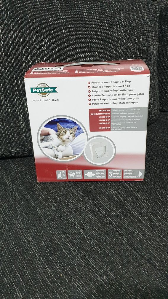 Klapka do drzwiczek PetSafe chip 23 x 23,2 cm biały