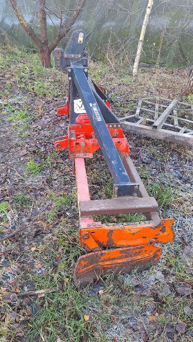 Pozostałości po bronie aktywnej MASHINO 3m