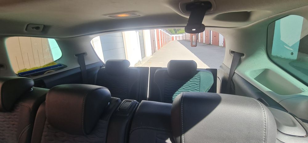 Opel Zafira c 2014 1.6b 8000$