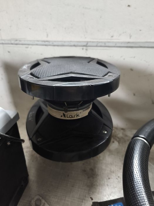 Колонки в авто!!!