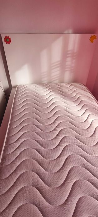 Cama solteiro 90×200cm.