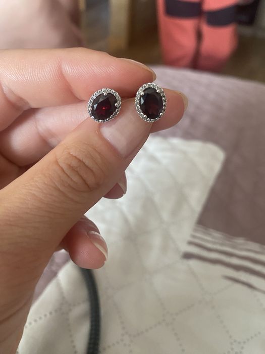 Срібні пусети з гранатом