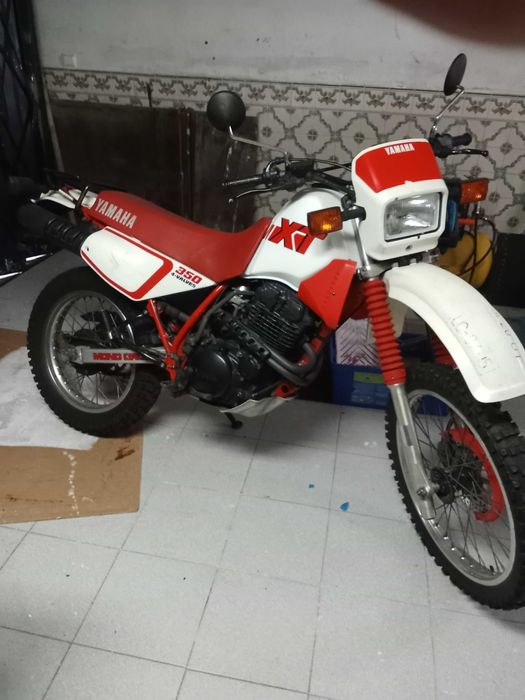 Moto Yamaha 350 XT